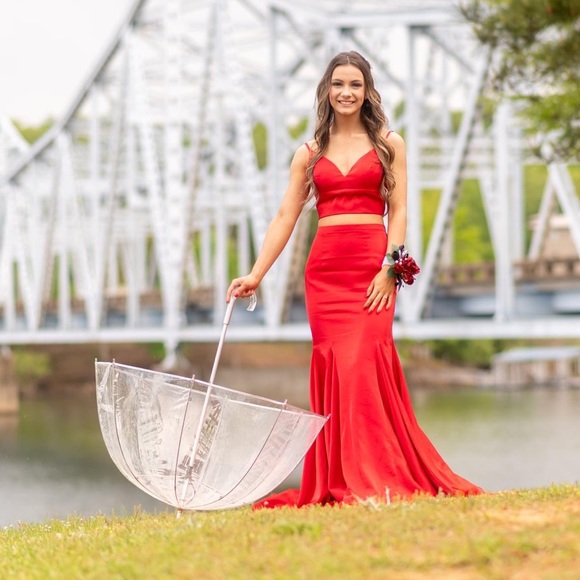 Red 2 piece prom dress. GORGEOUS RED!! Very flattering! - Picture 4 of 7